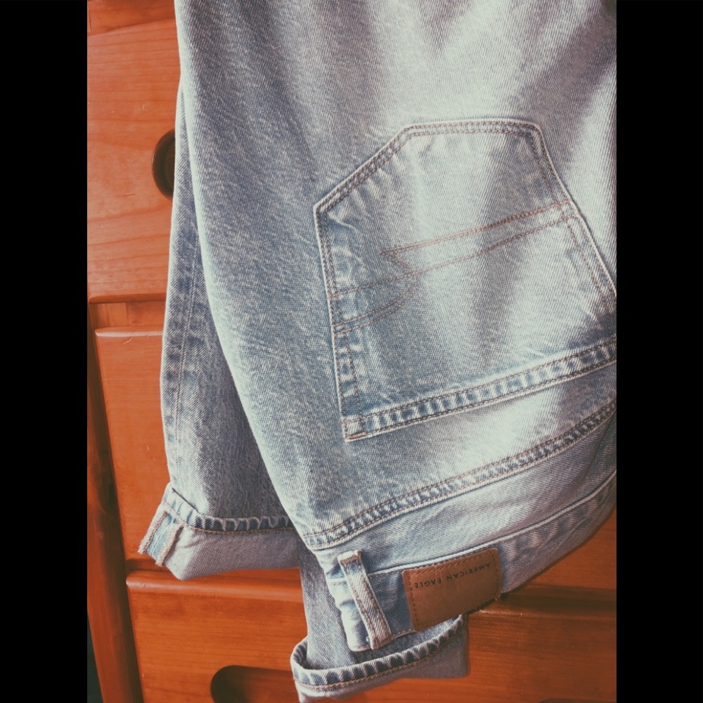 American Eagle Mom Jeans